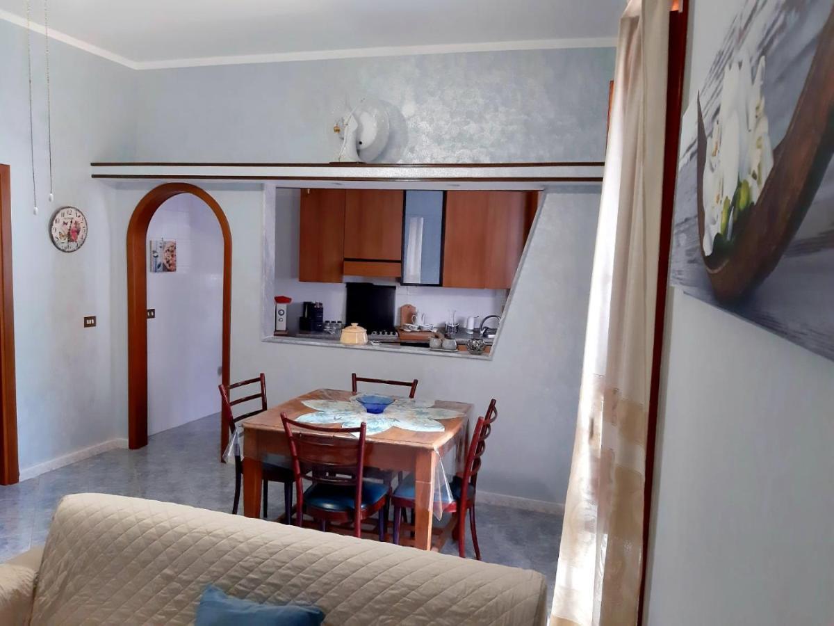 Casa Andrea Tra Napoli E Sorrento Lägenhet Castellammare di Stabia Exteriör bild