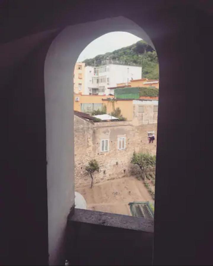 Casa Andrea Tra Napoli E Sorrento Lägenhet Castellammare di Stabia Exteriör bild